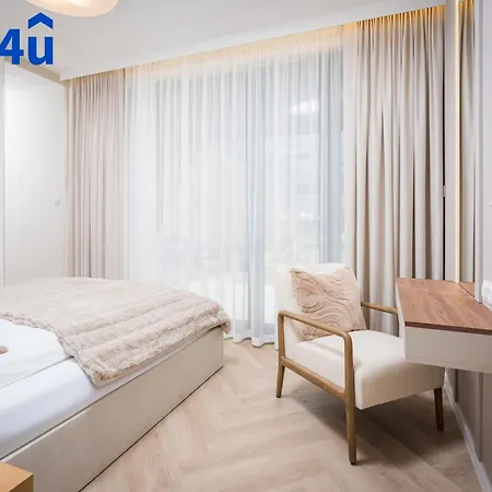 Warminski Port Premium By Rent4you *