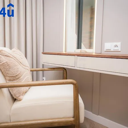 Warminski Port Premium By Rent4you *